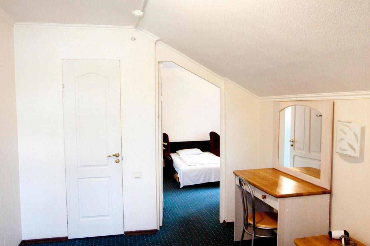 Sun Shine Apartments Jūrkalne Extérieur photo