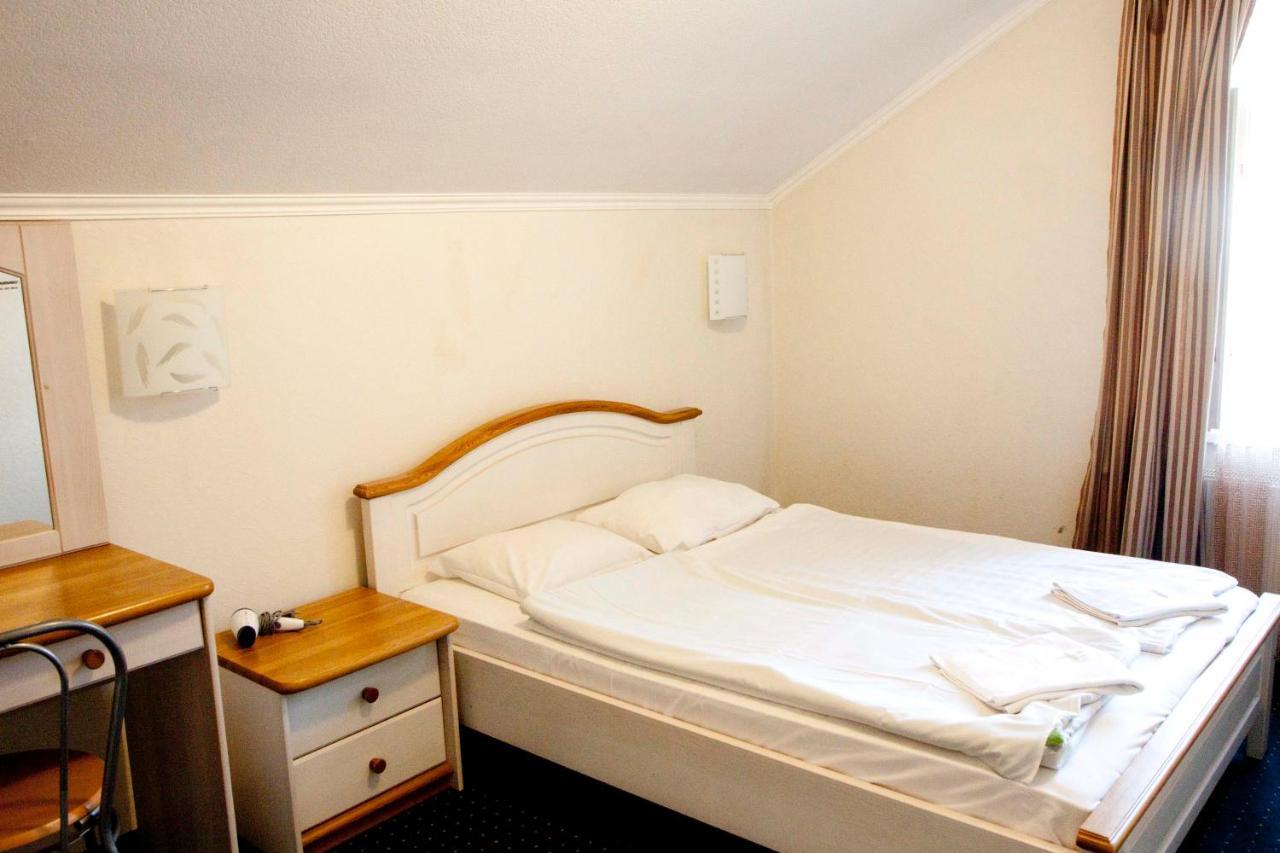 Sun Shine Apartments Jūrkalne Extérieur photo