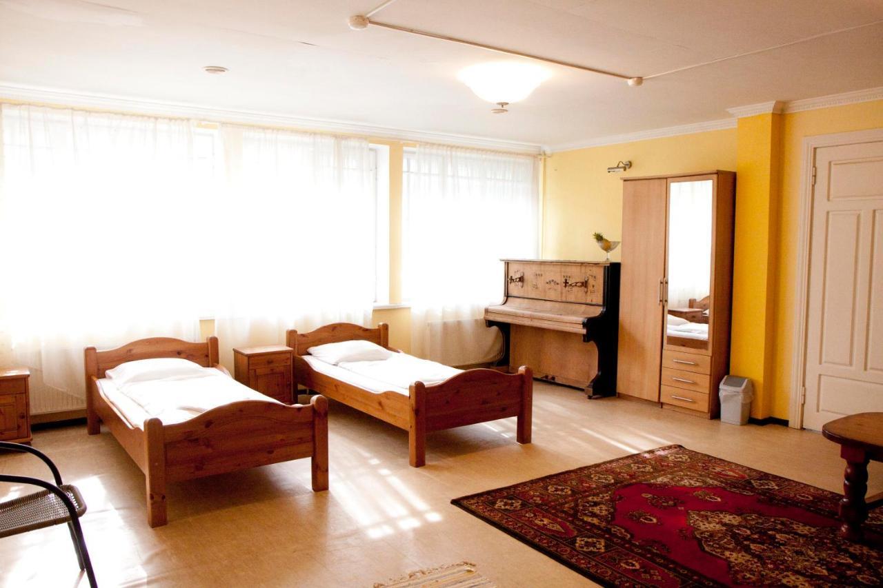 Sun Shine Apartments Jūrkalne Extérieur photo